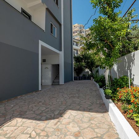Hoteleks Inn & Suites Sarande Ngoại thất bức ảnh