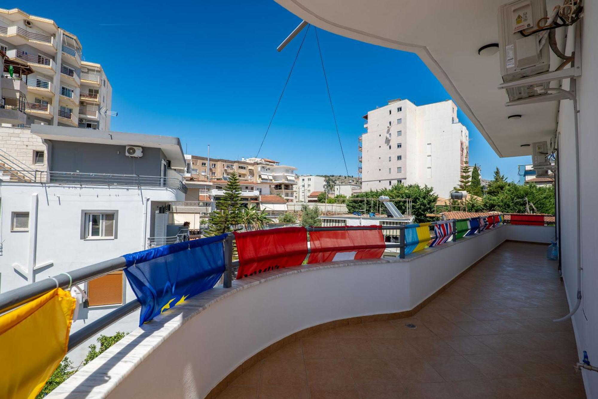 Hoteleks Inn & Suites Sarande Ngoại thất bức ảnh