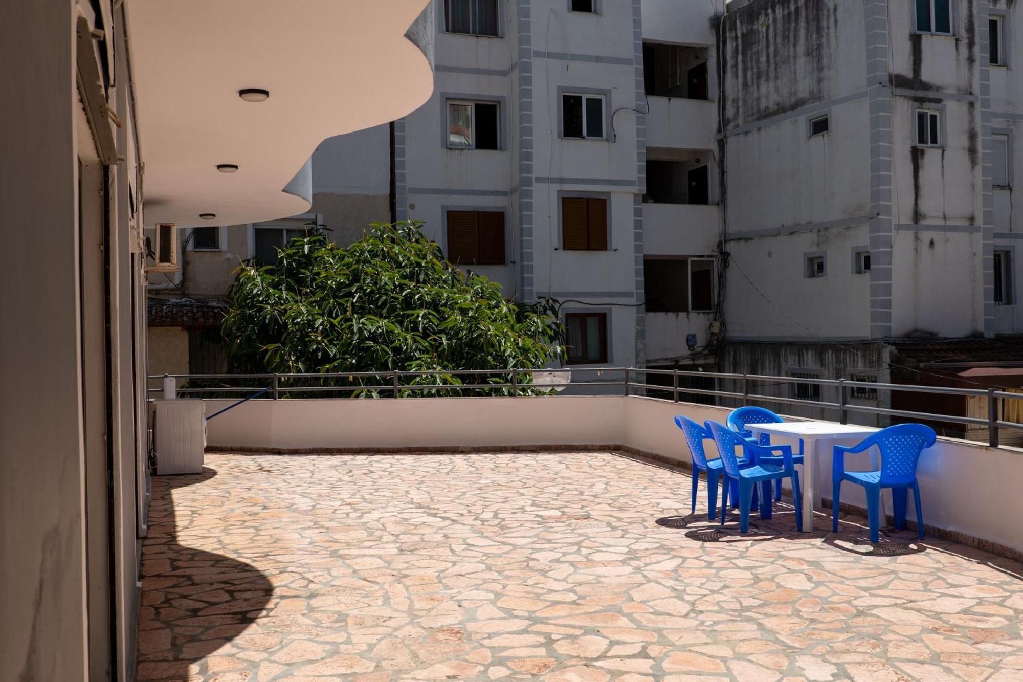 Hoteleks Inn & Suites Sarande Ngoại thất bức ảnh